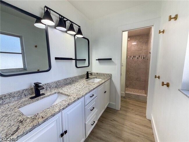 Building Photo - 18165 Baruch Dr