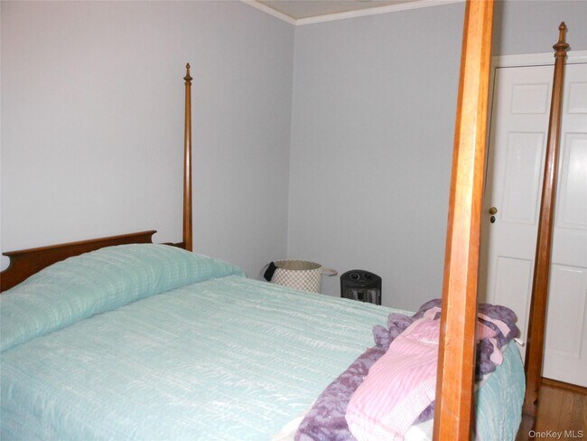 Building Photo - 47 Monroe St