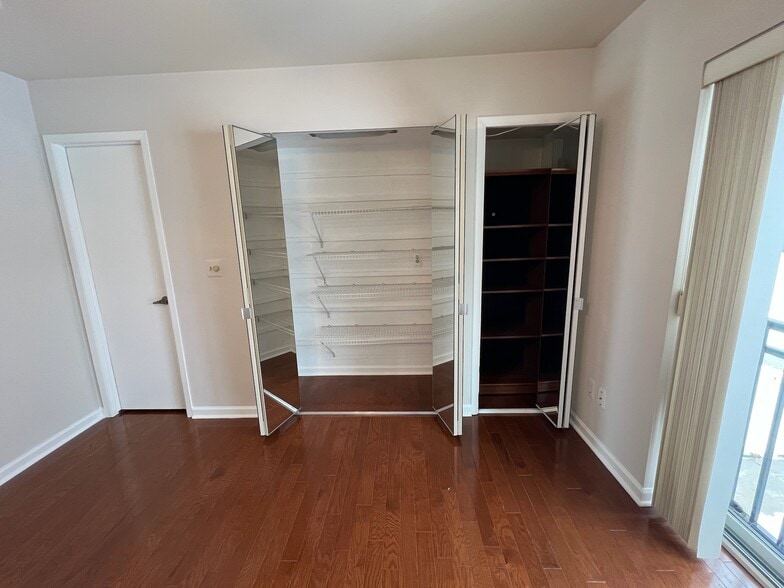 Building Photo - 18411 University Park Dr