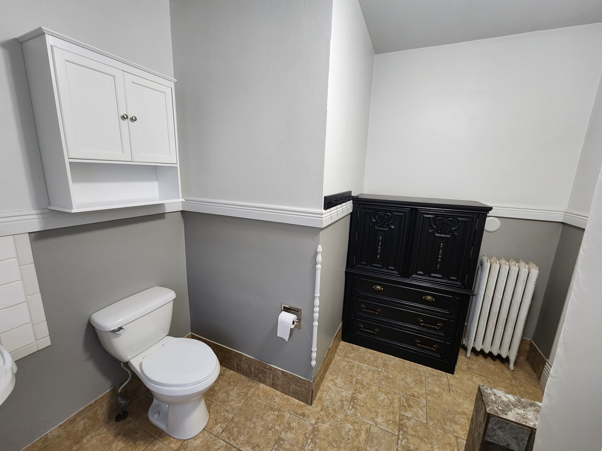 Bathroom 3 - 207 N 6th St