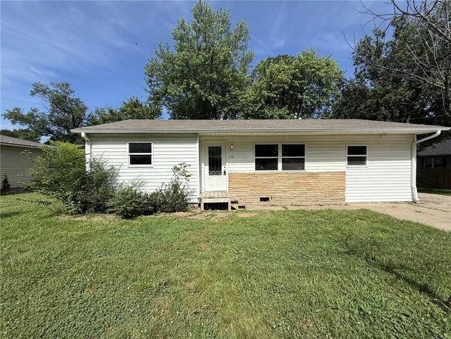 Primary Photo - 916 Crutcher St