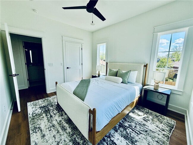 Building Photo - 825 NW 14th St