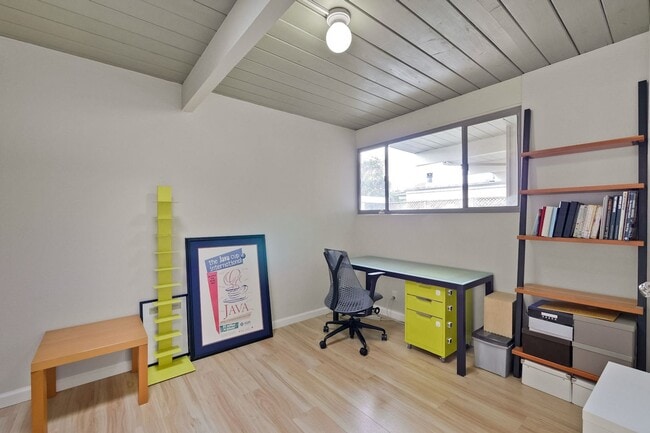 Building Photo - 4BD/2BA Cupertino Gem with Modern Upgrades!