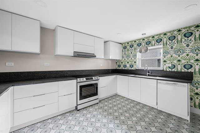 Building Photo - 6226 Bandera Ave