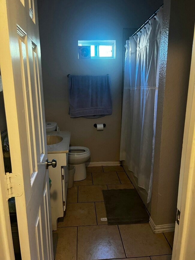 Building Photo - 1907 Belmont Ave