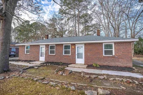 Building Photo - 913 Central Dr