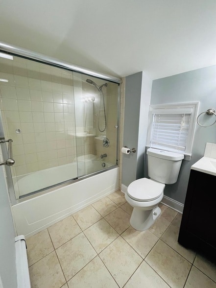 Building Photo - 98 Bergen Ave