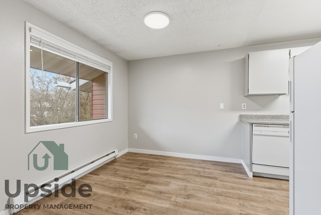 Building Photo - 213 N Felts Rd