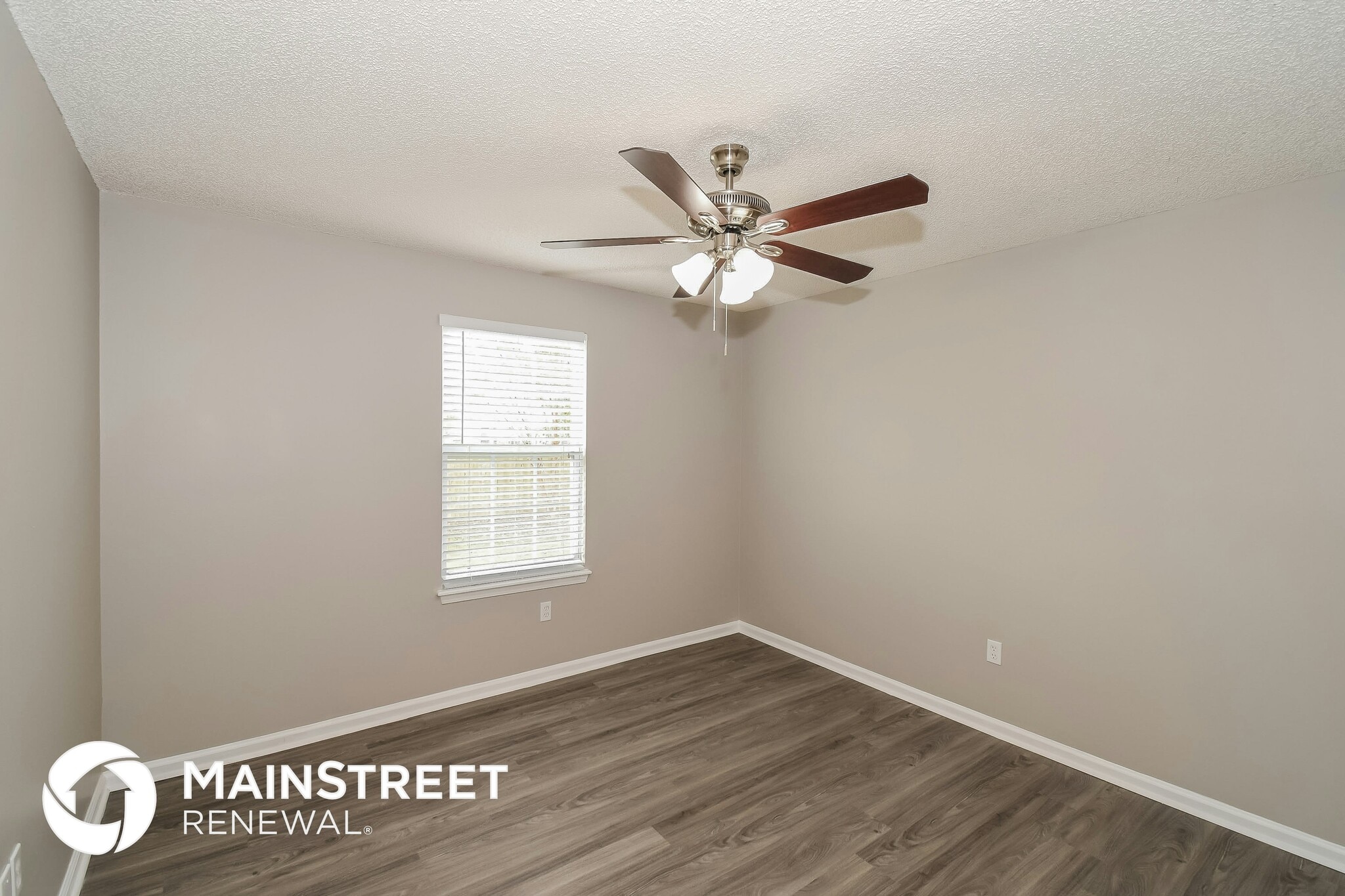 Building Photo - 1868 Sheraton Lakes Cir