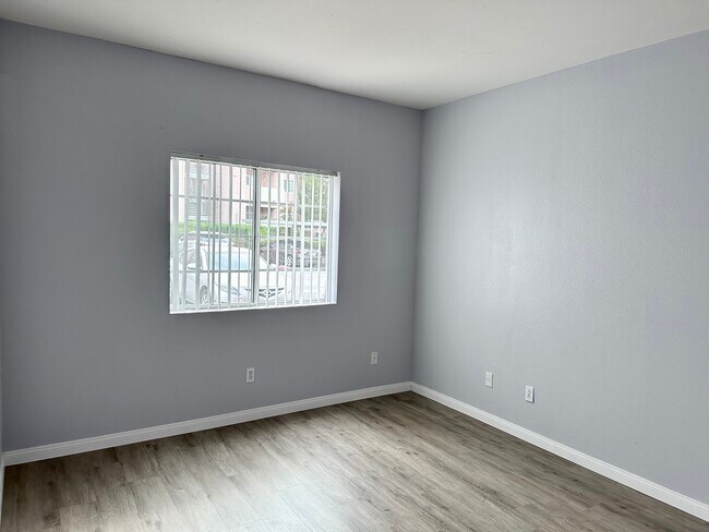 Building Photo - 17161 Alva Rd