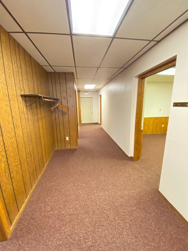 Building Photo - 118/120 E Huron