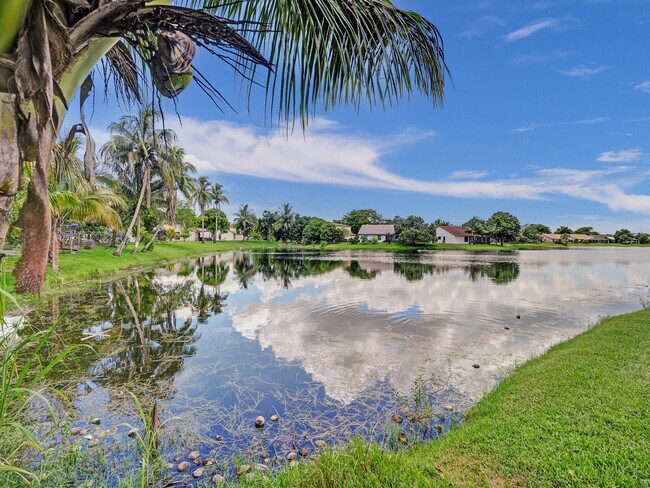 Building Photo - 9610 Dunhill Dr