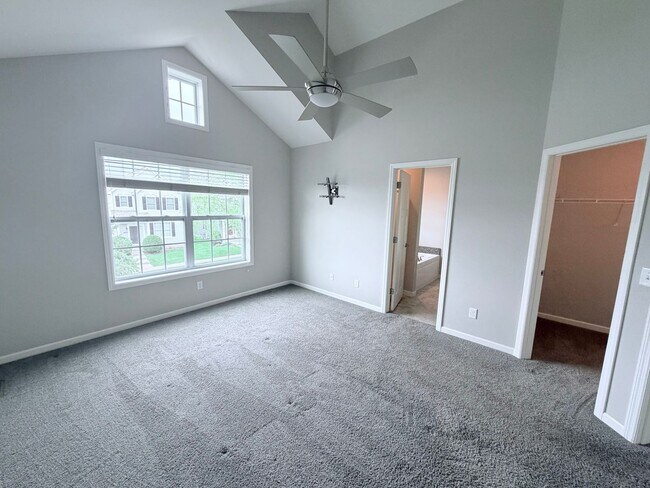 Building Photo - Gorgeous 3BR Home in the Coveted Dancing Waters Community of Woodbury!
