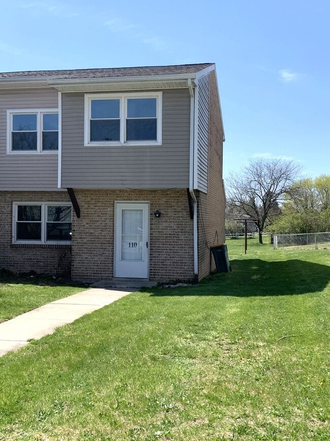 Building Photo - Newly renovated, affordable, 3 bed/1 bath ...