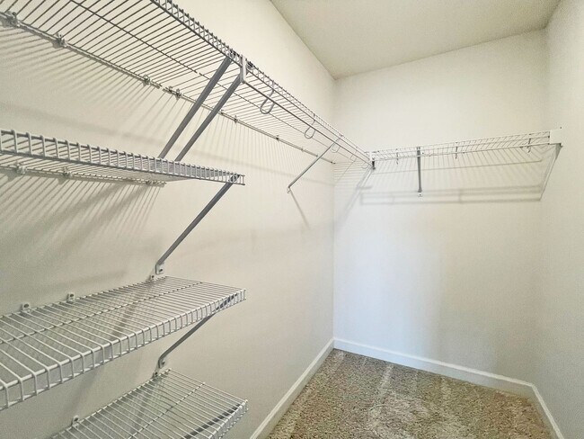 Building Photo - Sparkling New Townhome 3 Bedrooms Plus Office-Loft, Just Built, Move Right In!