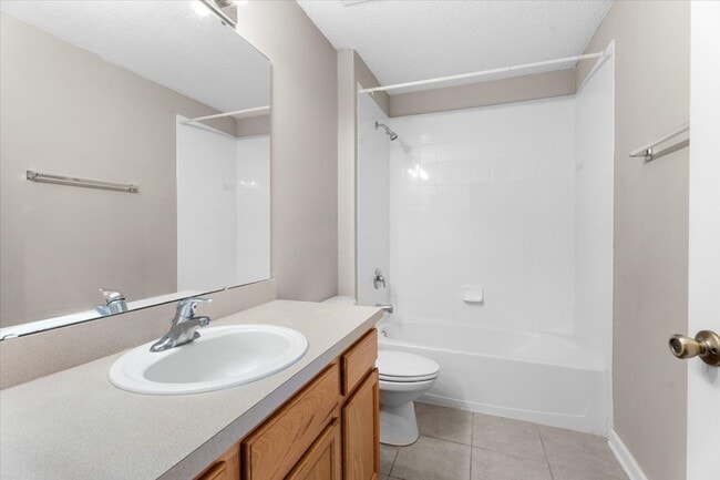 Building Photo - 575 Oakleaf Plantation Pkwy