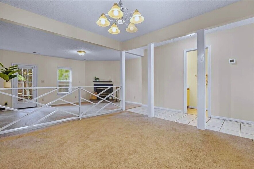 Building Photo - 2303 Merl Cir