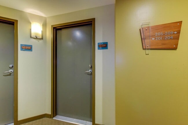 Building Photo - Easy on the Budget