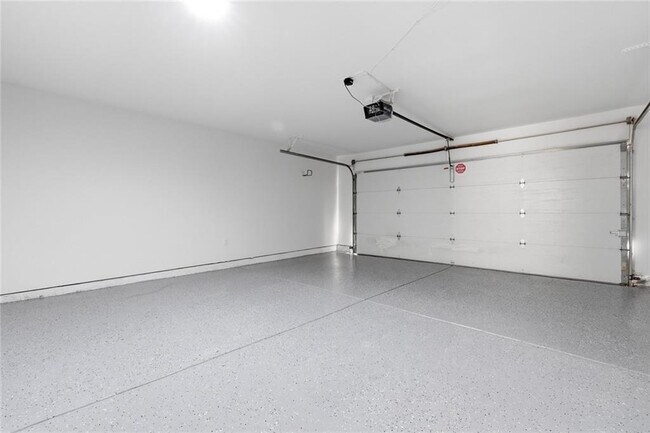 Building Photo - 3050 Centerglen Ln