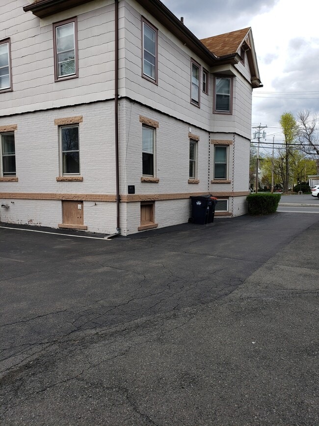 160 Main St 160 Main St Saugerties NY 12477 Apartment Finder