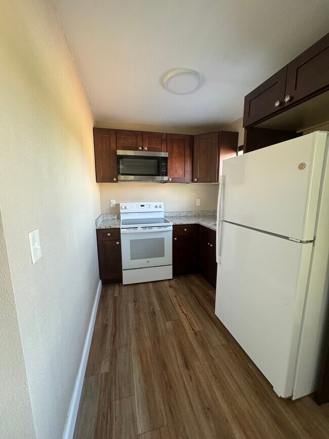 Building Photo - 2500 HARN Blvd