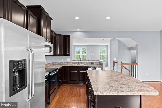 Building Photo - 6190 Willow Pl