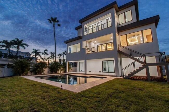 Building Photo - 3 Treasure Ln