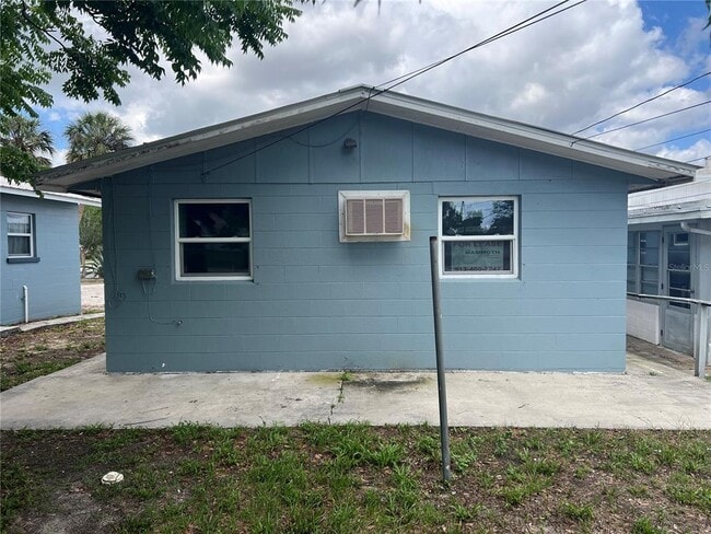 Building Photo - 5206 7th St