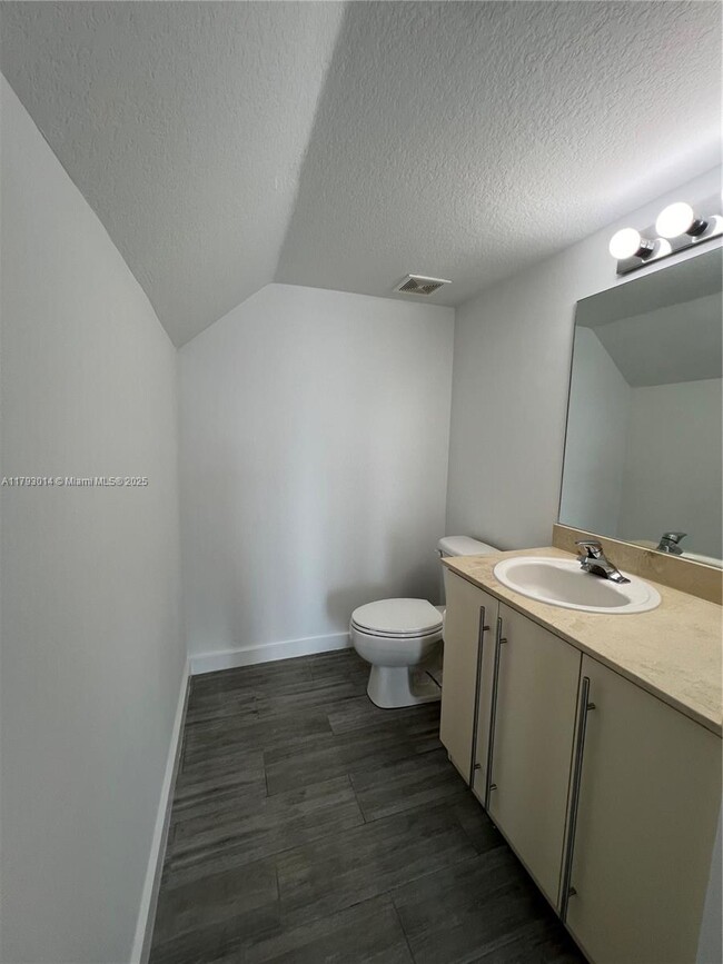 Building Photo - 7600 Collins Ave