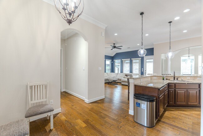Building Photo - 34 Danby Place