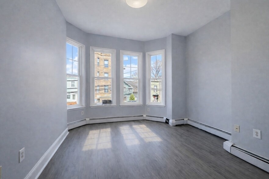 Building Photo - 97 Reservoir Ave