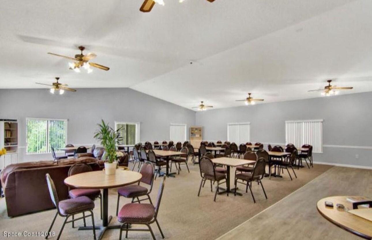 Building Photo - 5807 N Atlantic Ave