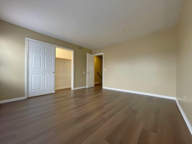 Building Photo - 1674 Shamrock Ct