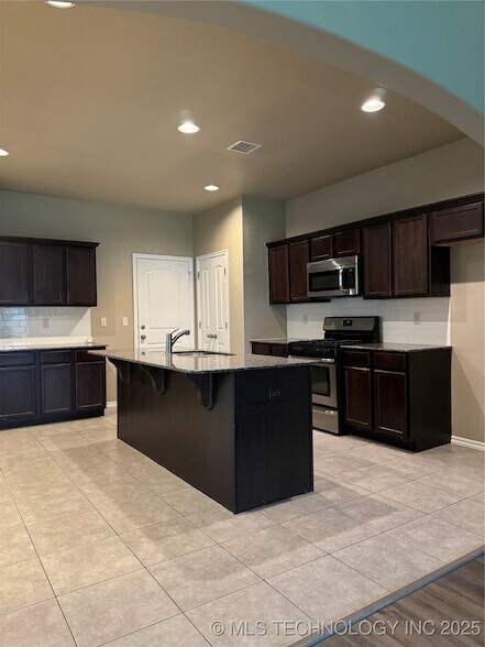 Building Photo - 3505 West 107th Pl S