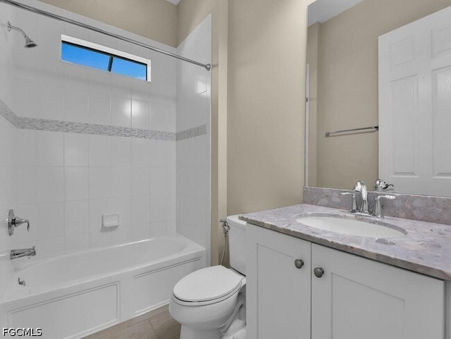 Building Photo - 10093 Avalon Lake Cir