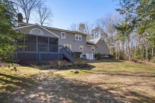 Building Photo - Spacious Home in Severna Park