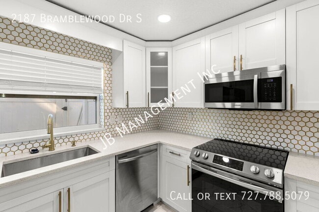 Building Photo - 2187 Bramblewood Dr S