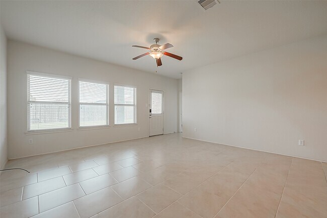 Building Photo - 4014 Teramo Ln