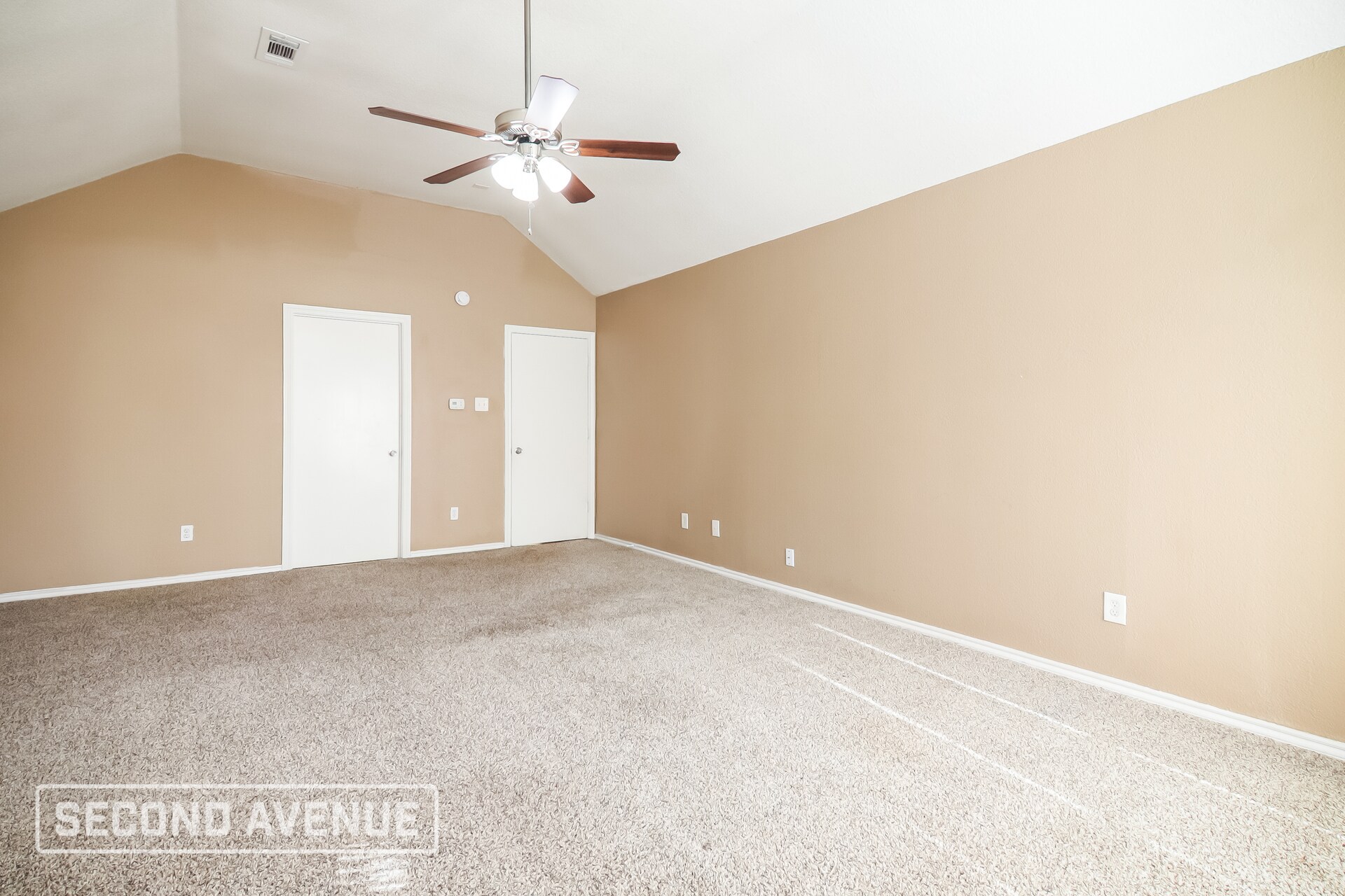 Building Photo - 616 Elm Falls Pl