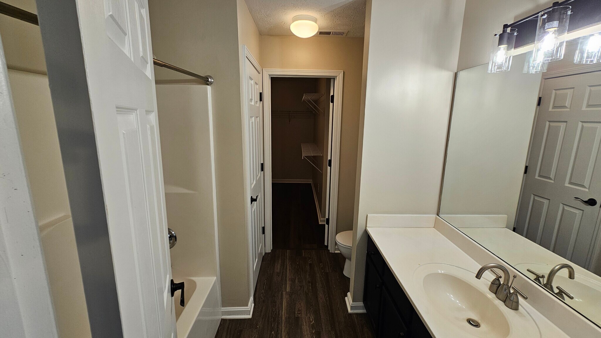 Primary Bath - 5411 Skeffington Way