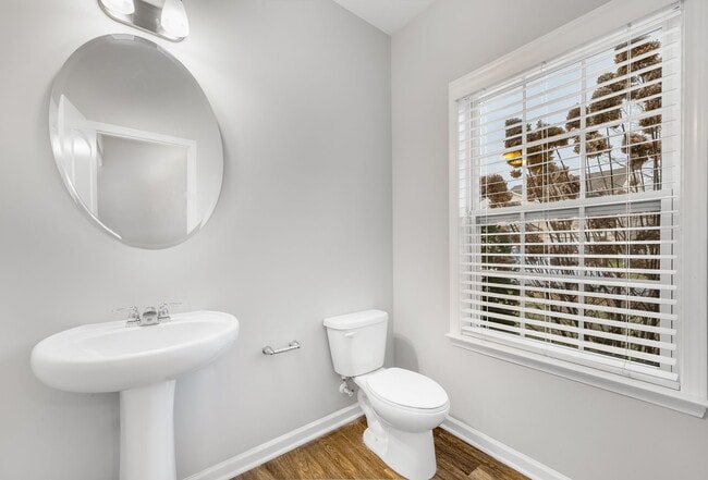 Building Photo - 4622 Meshack Ave