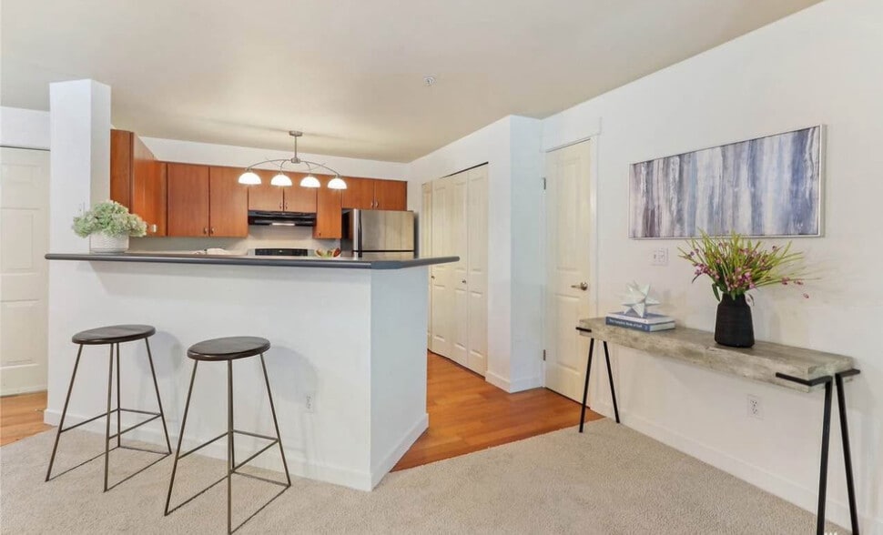 Building Photo - 7711 NE 175th St