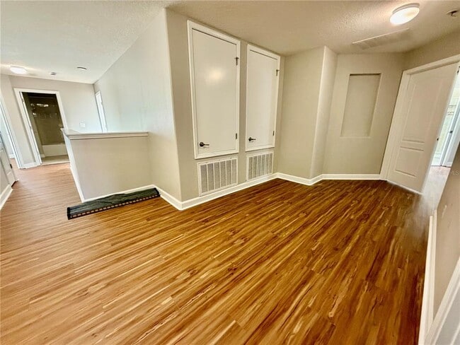 Building Photo - 2069 Nerva Rd