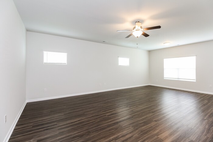 Building Photo - 212 Dorian Lp