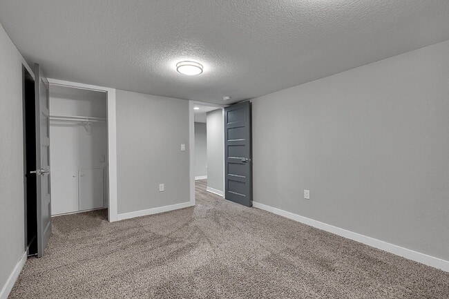 Building Photo - $3,140.95, $300 off the first month's rent, 4 Beds - 2 Bath, Single Family Home in Denver with Wa...