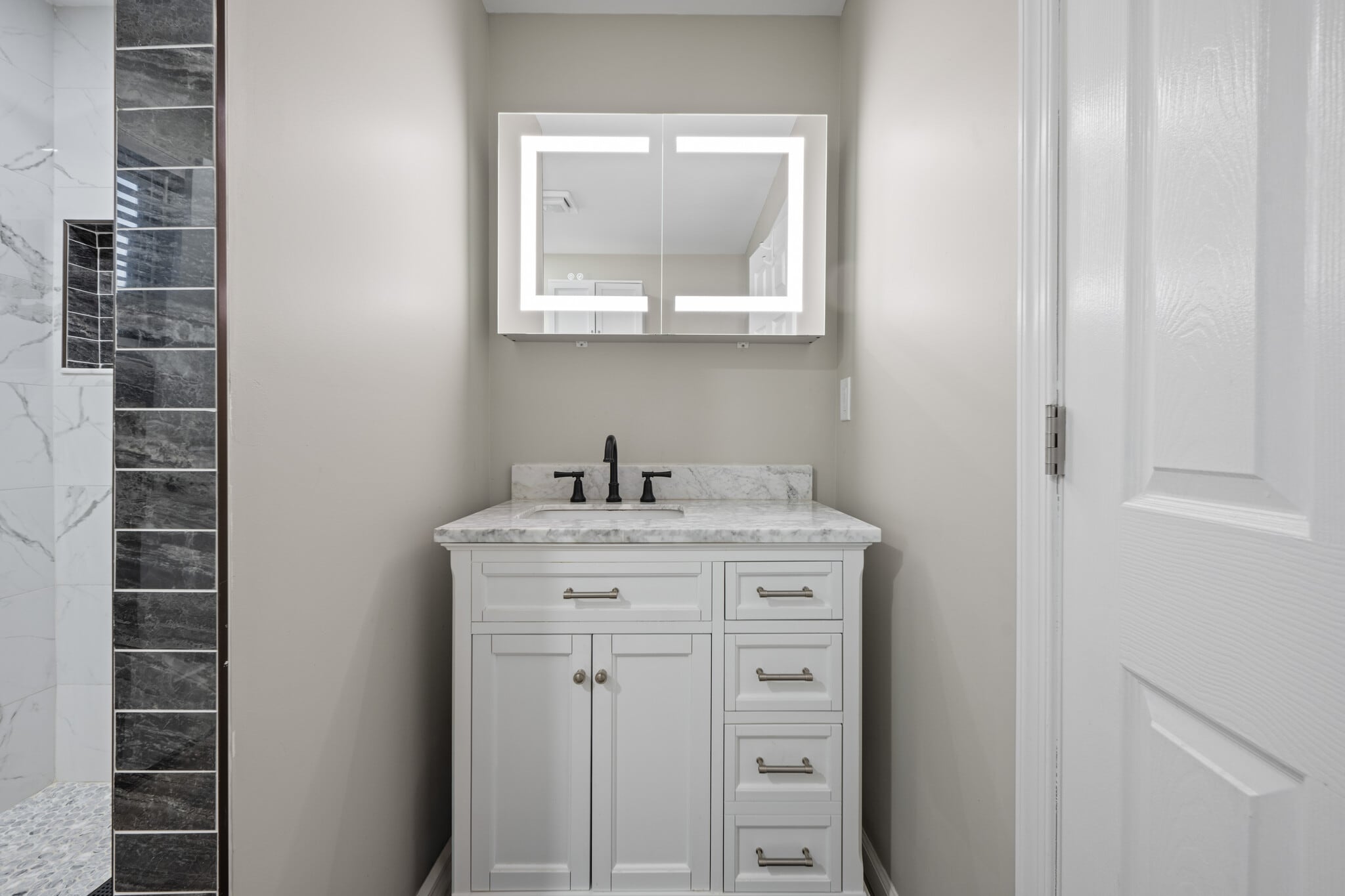 Building Photo - 207 Woodlawn Ave