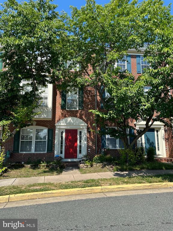 Building Photo - 16606 Barge Cir