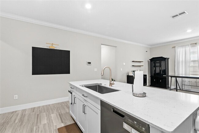 Building Photo - 9890 Red Bay Lp