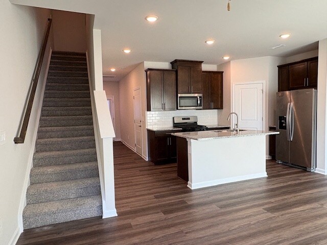 Building Photo - Room in Townhome on Rolling Flds Dr