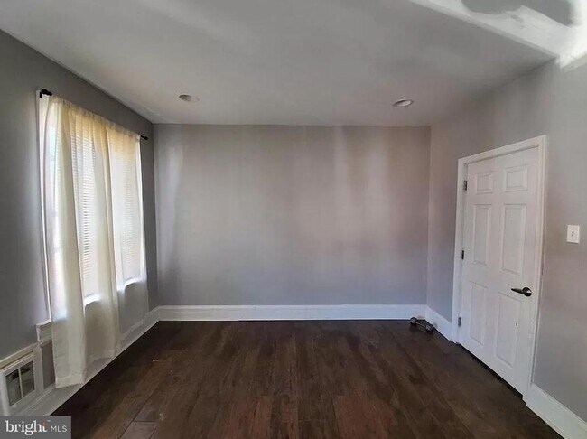 Building Photo - 3114 W Gordon St